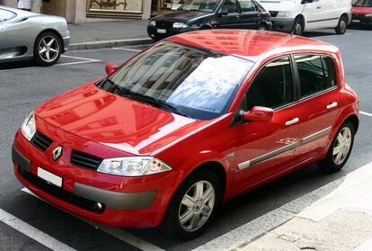 MARCA: Renault / MODELOS: Megane y Scenic / AVERÍA: Elevalunas