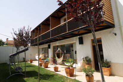 <b>Jardín del hotel Doña Mayor, en Frómista (Palencia)</b>