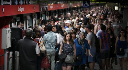 Parada de la Sagrera de la L1.