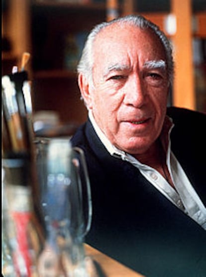 <font size="2"><b>Anthony Quinn fallece en Boston a los 86 años. </b></font> (Foto: AP)<br><a href="http://www.elpais.es/fotografia/especiales/quinn/1.html">- Especial fotográfico</a>