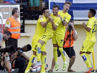 Bruno celebra su gol al Athletic con Baptistao, Castillejo y Nahuel.