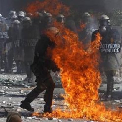 Disturbios en Atenas a finales de octubre de 2011.