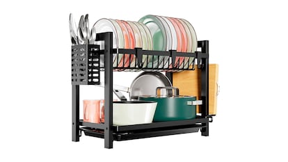 Escurreplatos vertical sobre fondo blanco.