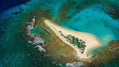 Vista aérea de Sandy Island, una isla en Anguilla