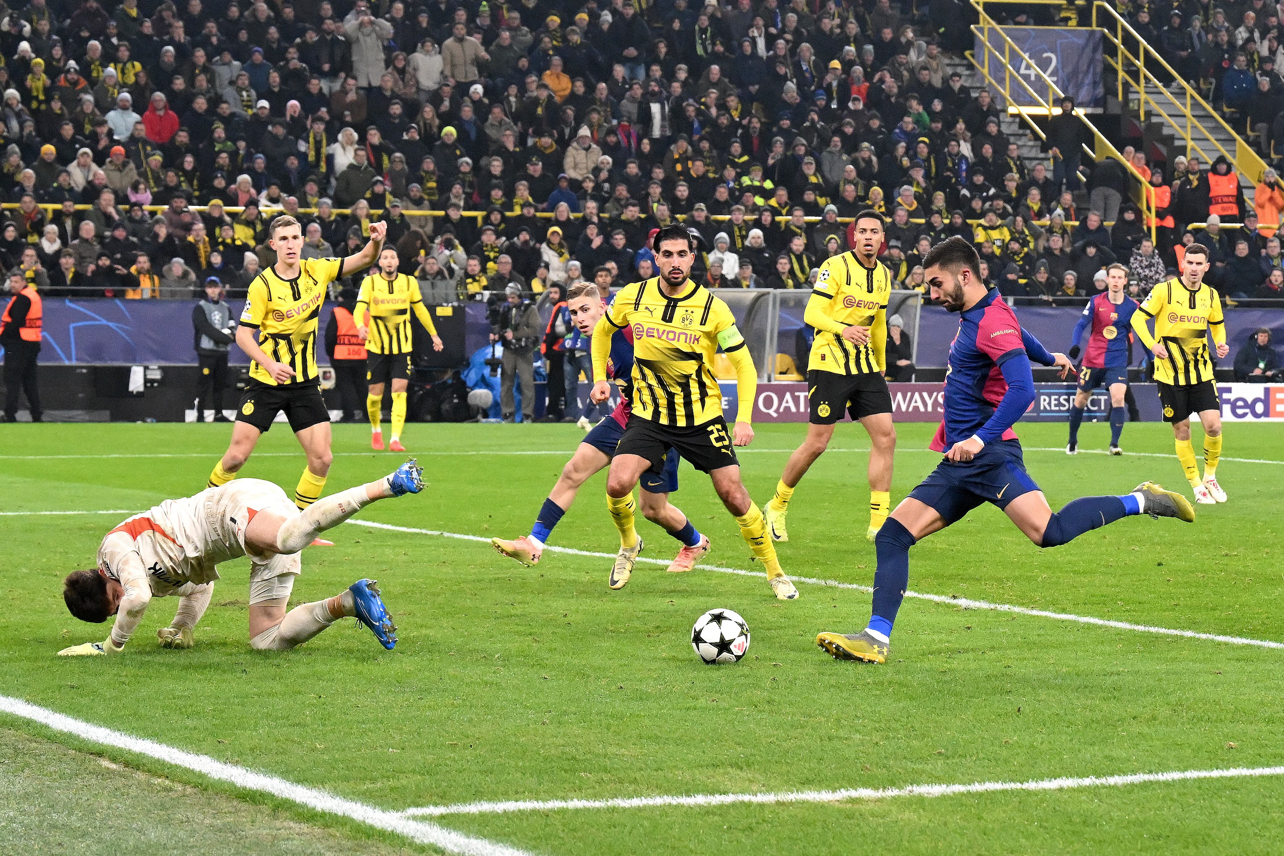 El Barça derrumba el muro de Dortmund