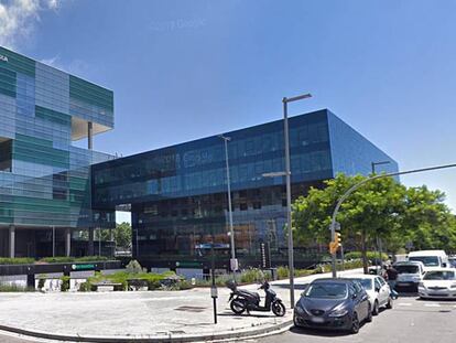 Edificio D38, en la Zona Franca de Barcelona. 