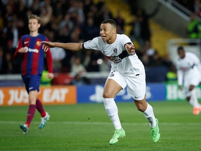 Mbappé celebra uno de sus dos goles contra el Barça el pasado martes en el Estadio Olímpico Lluís Companys.