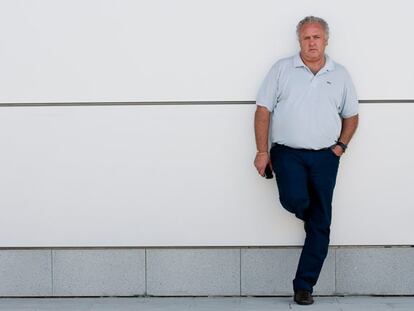 Carles Naval llegó al club azulgrana en 1972 para tramitar la burocracia y ha sido confidente de todos los entrenadores.