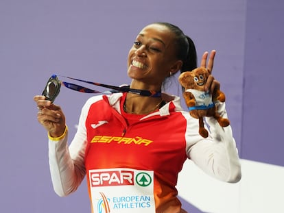 Peleteiro, feliz con su medalla de plata.