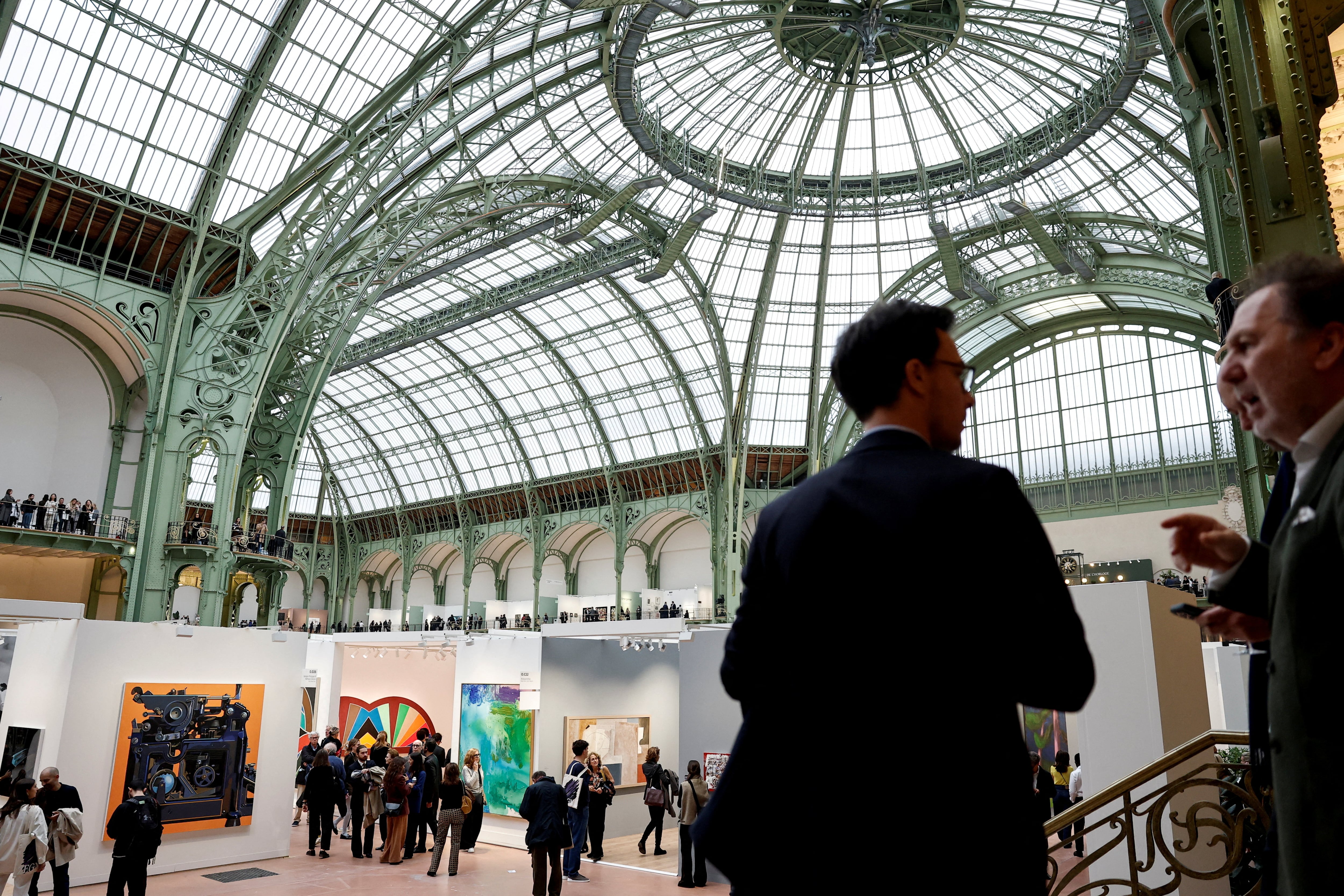 Art Basel Paris: el mercado del arte se prueba a sí mismo en una ciudad en llamas
