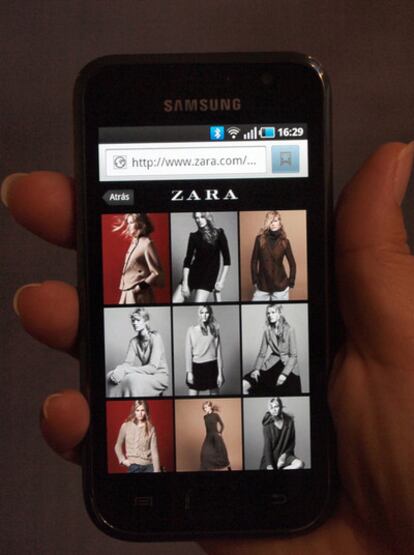Página de Zara en un móvil.