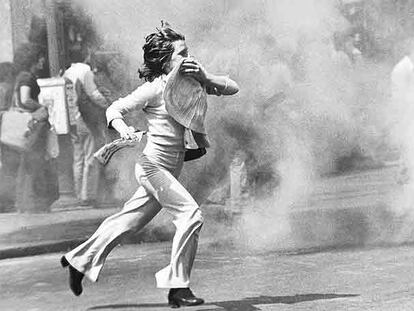 Manifestación del Primero de Mayo de 1977 en Madrid, en la que hubo varios heridos.