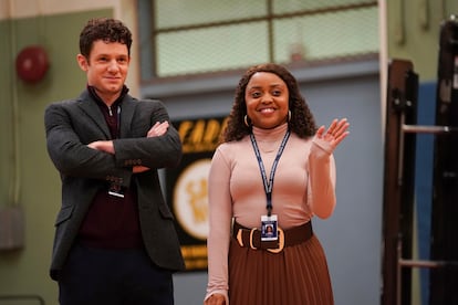 Chris Perfetti y Quinta Brunson en una escena de 'Abbott Elementary'