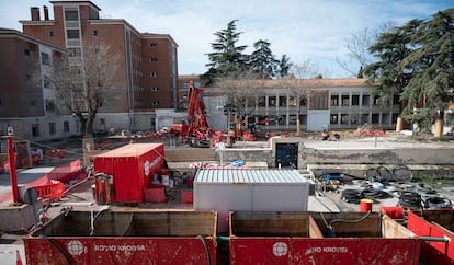 Vista general de la zona afectadas por las obras de la línea 7B de Metro.