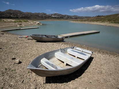 Embalse de La Viñuela, en Málaga.