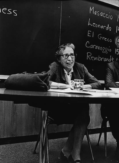 Hannah Arendt, while giving a class at the New School in New York, in 1969.

