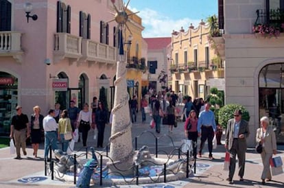 El actual centro comercial de La Roca Village crecer&aacute; el pr&oacute;ximo a&ntilde;o.