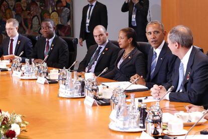 La reunión de la canciller alemana, Angela Merkel, con el presidente estadounidense, Barack Obama, y su equipo, el 17 de noviembre de 2016 en la Cancillería Federal de Berlín (Alemania).