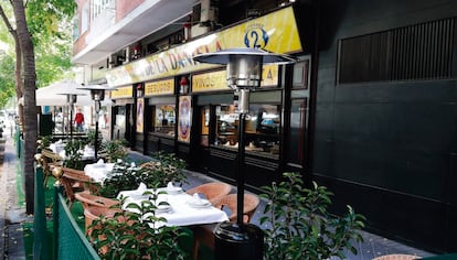 La terraza de la taberna La Daniela en Bernabéu