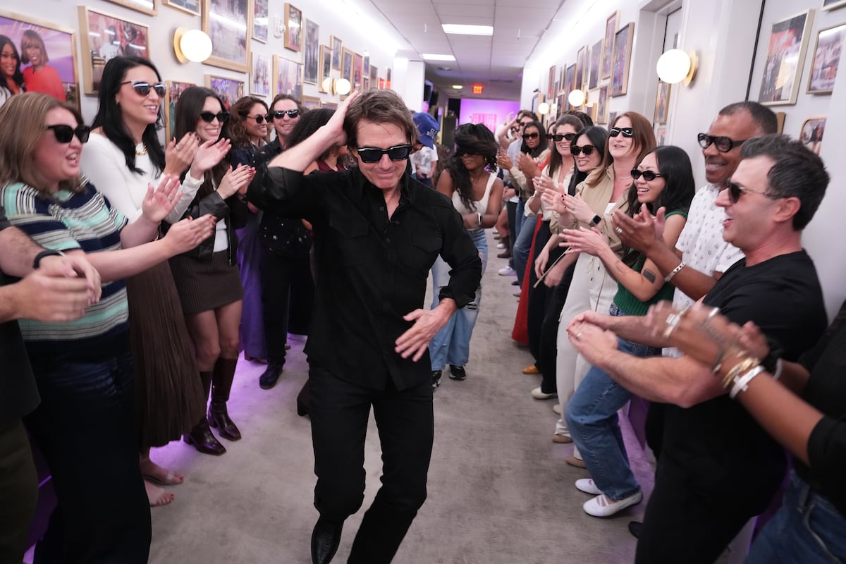 De Tom Cruise a Pedro Sánchez: el eterno mito del hombre que no sabe (o no puede) bailar