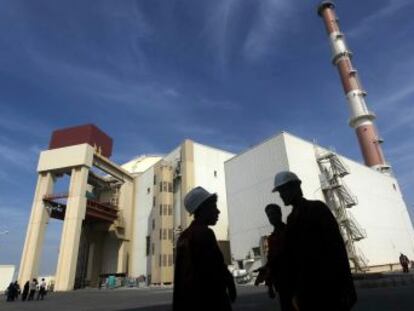 El pacto, del que el republicano ha retirado a EE UU, ha retrasado un año el desarrollo de una posible bomba atómica y ha abierto incipientemente a Irán a la economía global
