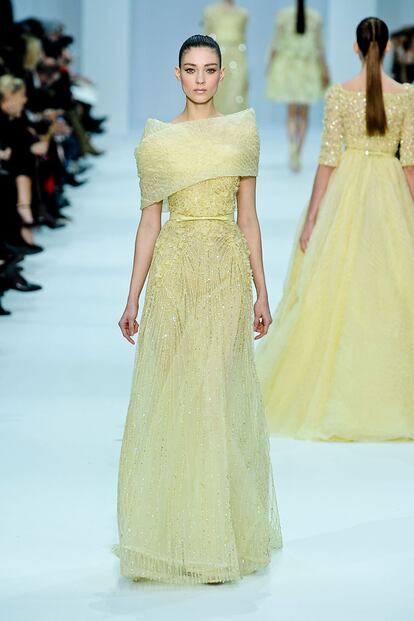 Las princesas de color de fresa de Elie Saab