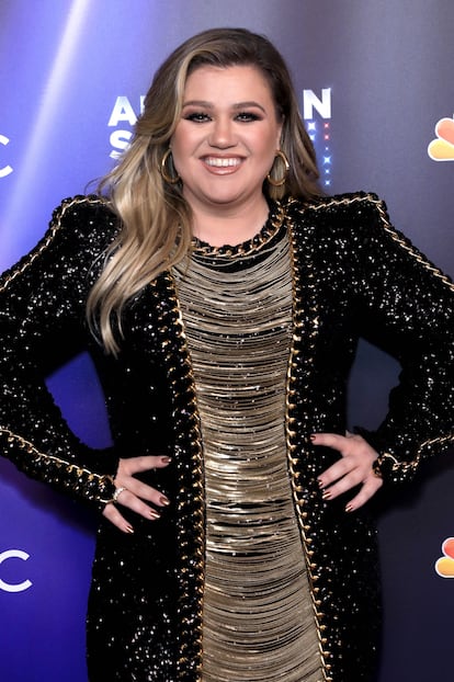 Antes de convertirse en una de las mayores historias de éxito de 'American Idol', Kelly Clarkson no tenía donde vivir. La cantante se vio obligada a hacerlo en su coche después de que su apartamento sufriese un incendio. Finalmente, regresó con su familia e hizo la audición para la primera temporada del programa que la lanzó a la fama.
