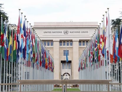 Fachada de la entrada a la ONU en Ginebra (Suiza), el 19 de junio de 2014.