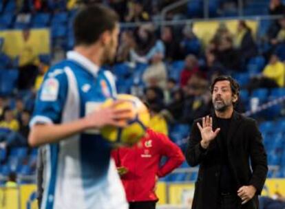 Quique Sánchez Flores durante el partido contra Las Palmas.