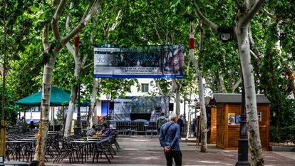 Ambiente en la Feria del libro de Vallecas, el pasado 22 de mayo.