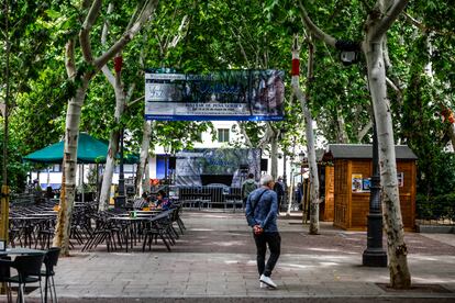 Ambiente en la Feria del libro de Vallecas, el pasado 22 de mayo.