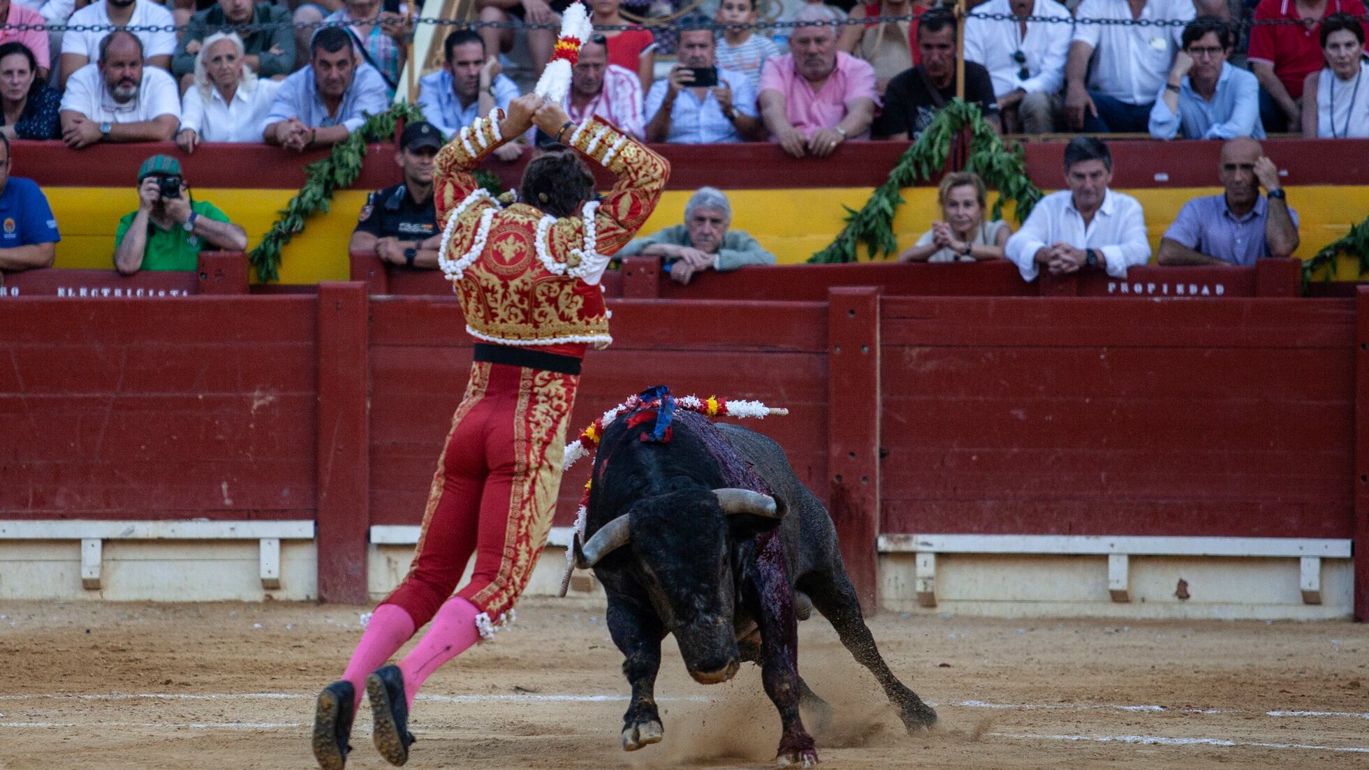 RTVE gastó dos millones en el programa taurino 'Tendido cero' en 2023 y 2024 | Televisión | EL PAÍS