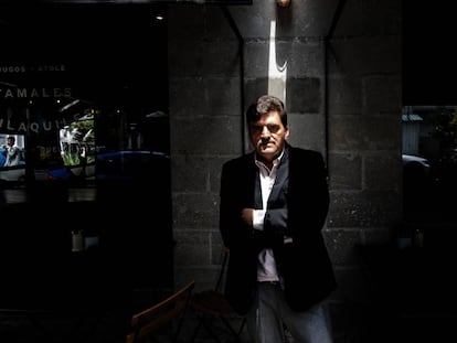 El escritor mexicano Enrique Serna, autor de 'El vendedor de silencio'.