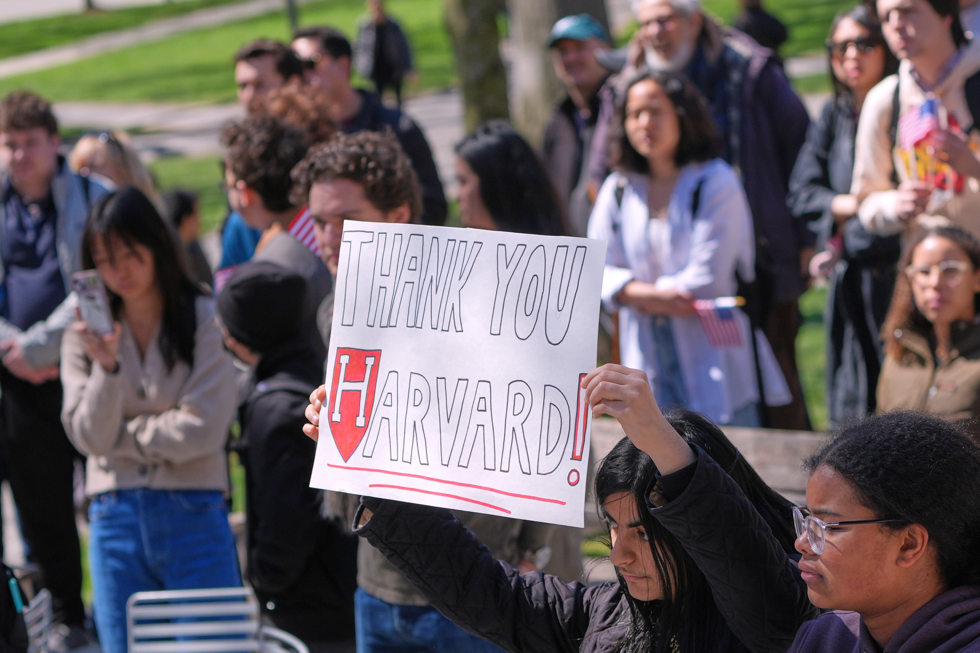 La comunidad universitaria de Harvard, comenzó con las protestas en marzo de 2025. 