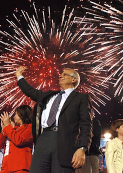 El candidato socialista al parlamento europeo, José Borrell, en el mitin de cierre de campaña electoral del PSOE, celebrado en el auditorio del parque Juan Carlos I.