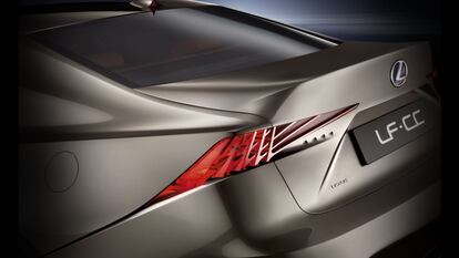 Prototipo Lexus LF-CC