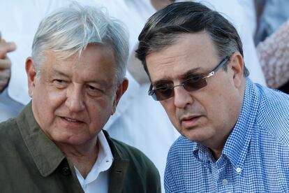 Andrés Manuel López Obrador y Marcelo Ebrard en Tijuana (Baja California), en 2019