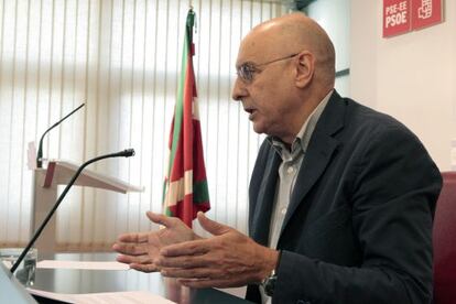 Rodolfo Ares, durante la rueda de prensa de este sábado en Bilbao.