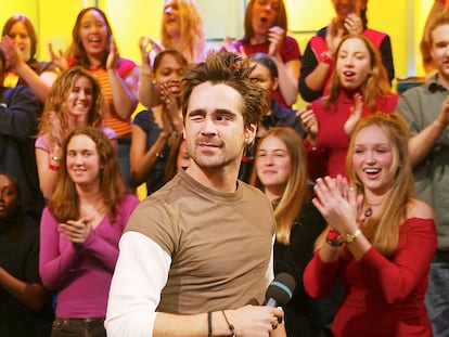 NEW YORK - APRIL 1:  (U.S. TABS OUT)  Actor Colin Farrell appears on MTV's Total Request Live April 1, 2003 at the MTV Times Square Studios in New York City.  (Photo by Scott Gries/Getty Images)