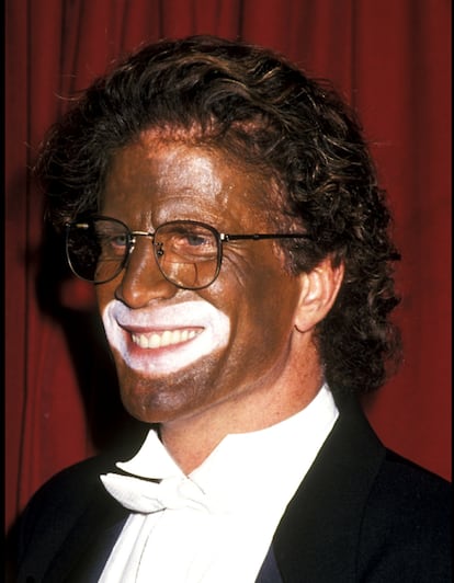 Otra 'blackface' de lo más polémica fue la de Ted Danson en 1993 en un Roast Club.