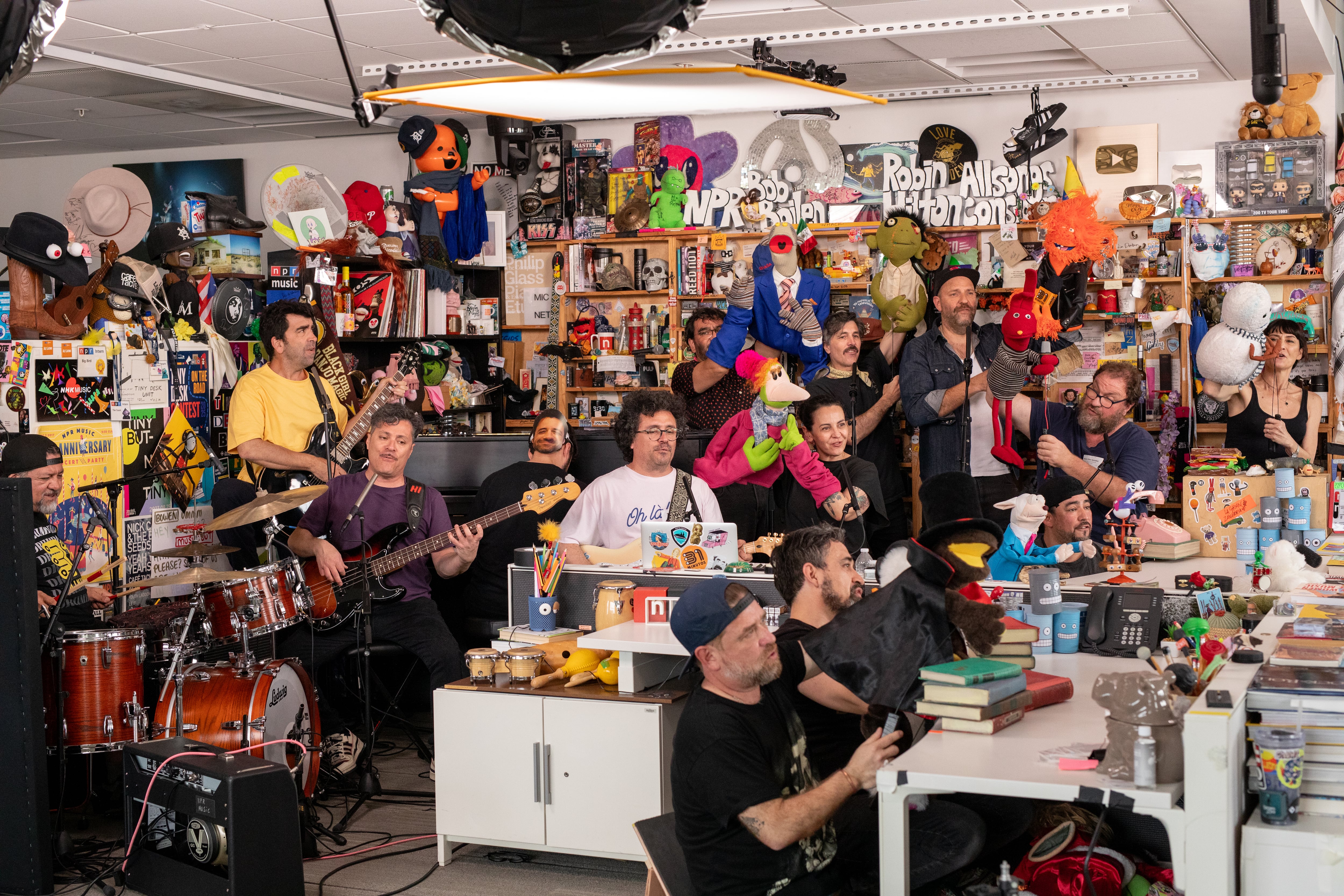 31 Minutos, la banda de títeres chilena revoluciona los Tiny Desk