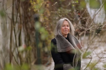 Louise Glück, en su casa en Massachusetts en diciembre de 2020.