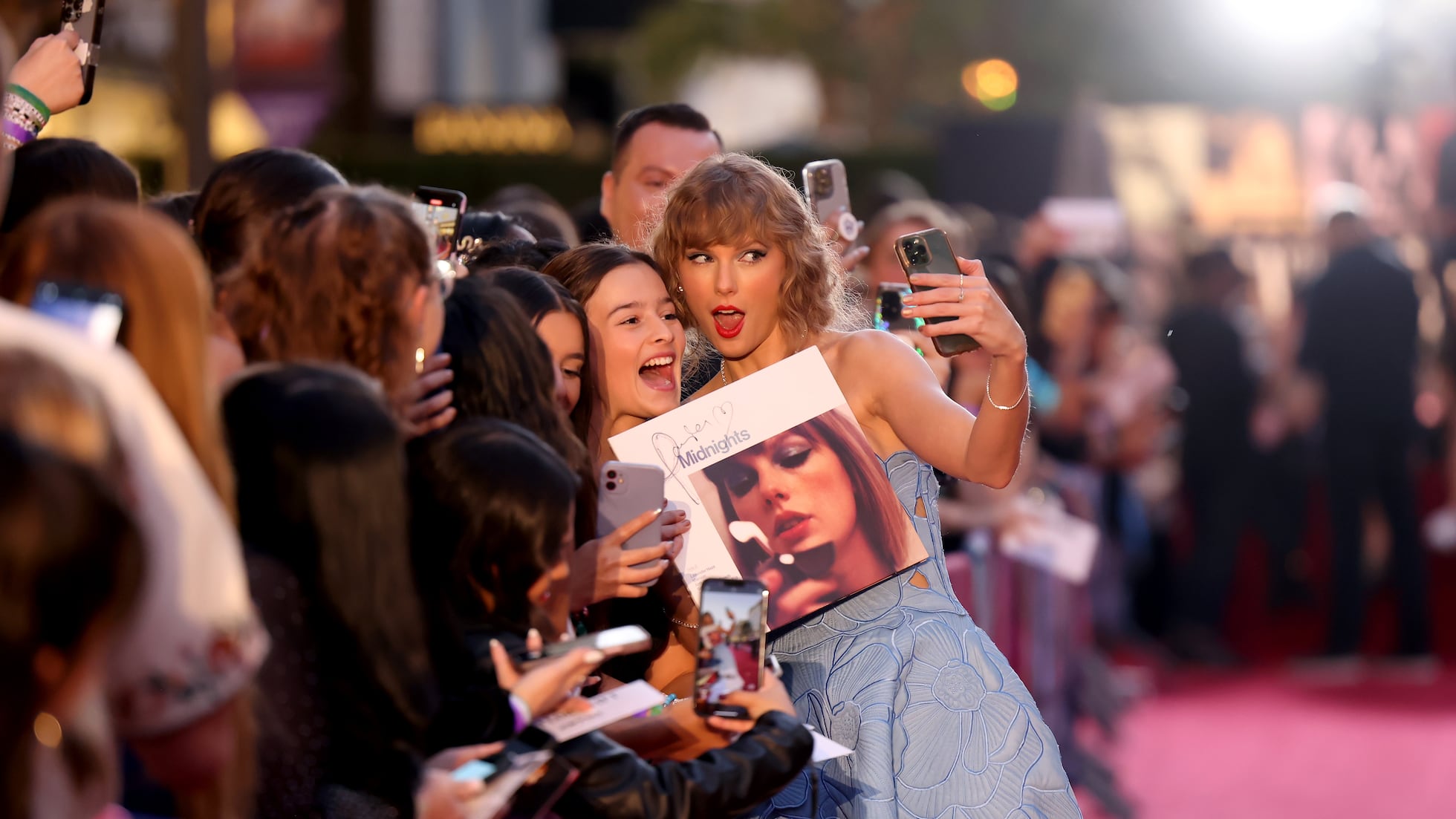 A multinational corporation called Taylor Swift: How the singer managed to become a billionaire and boost the economy | Economy and Business | EL PAÍS English