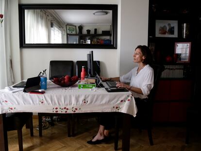 Begoña Gil, empleada pública de AESA, trabaja desde su domicilio de Alcorcón (Madrid).