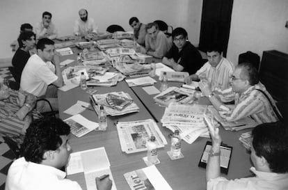 1998. Gabriel García Márquez comandando uma oficina para editores na sede da Fundação de Novo Jornalismo Ibero-Americano em Cartagena das Índias, Colômbia.