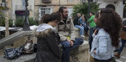 J&oacute;venes en paro en la plaza del P&oacute;sito de Ja&eacute;n.