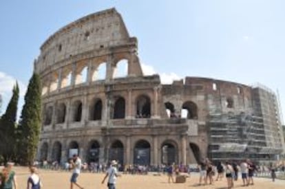 El Coliseo es el mayor símbolo de Roma y las colas para acceder a él enormes.