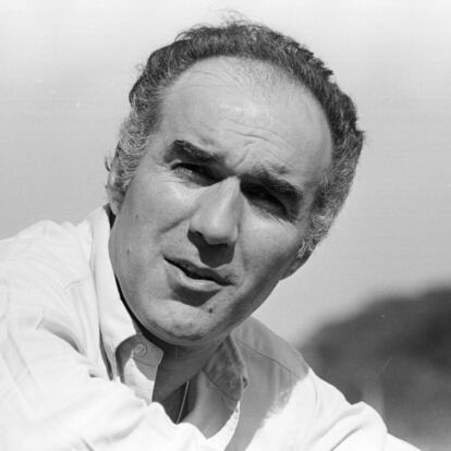 Archives - No Web - En France, rendez-vous avec Michel PICCOLI lors de ses vacances à Saint-Malo. Le 14 mai 1969
