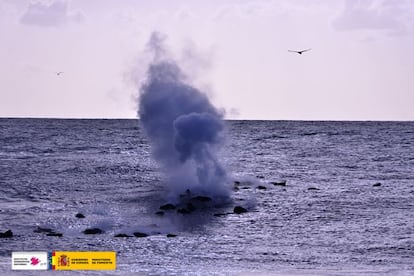 Emisión de piroclastos durante la erupción volcánica submarina de la isla de El Hierro