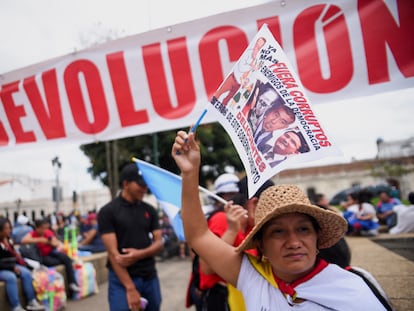 Una manifestación en favor de Bernardo Arévalo, en Ciudad de Guatemala, el pasado 20 de octubre.